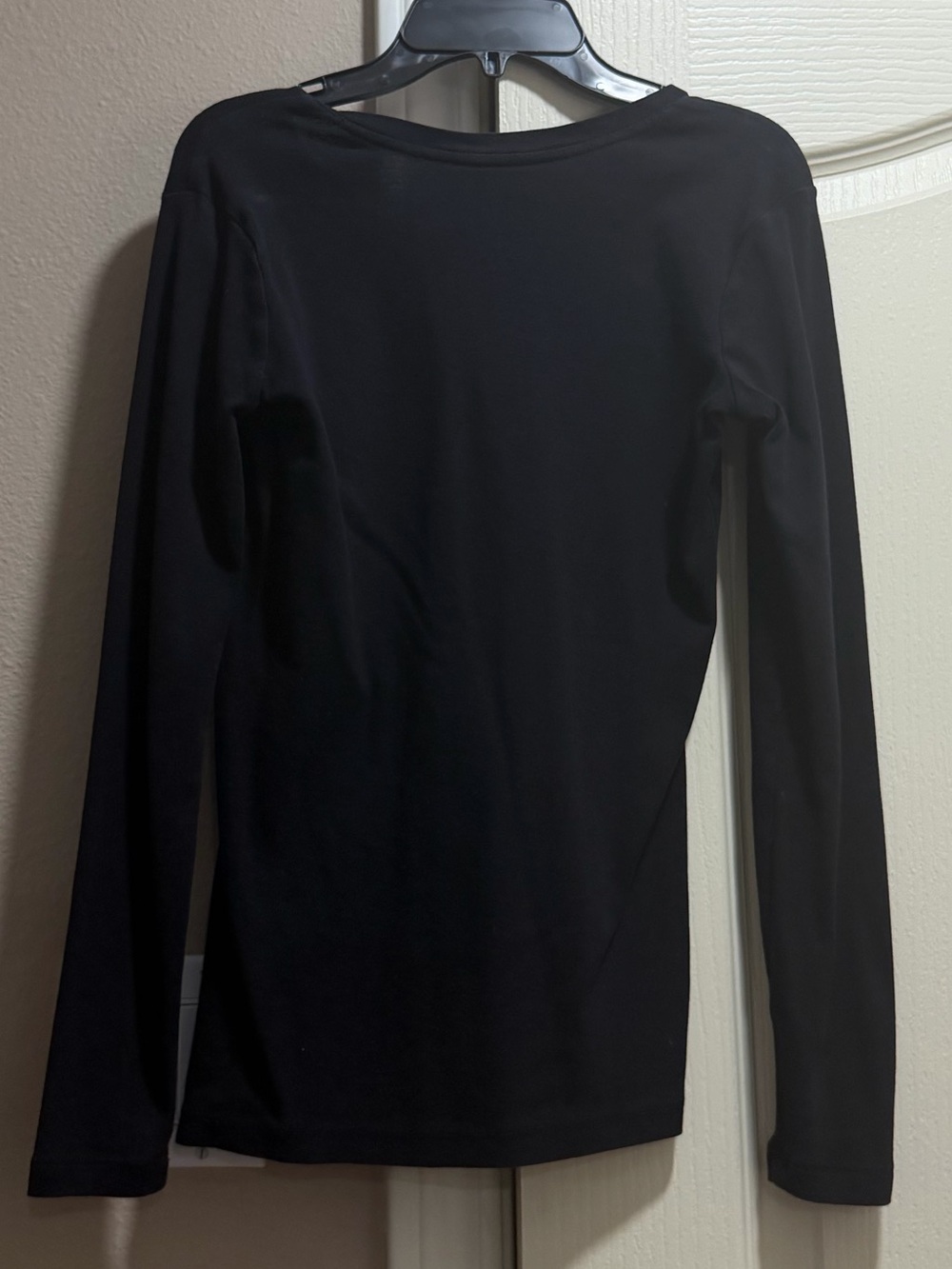 Bass Black V-Neck Long Sleeve Tee - Picture 2 of 2